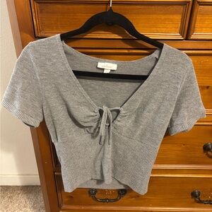 Colsie Heather Gray Tie-Front Crop Top